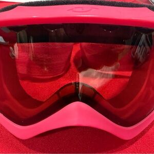 Pink GIRO kids goggles for skiing